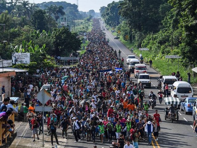 skynews-migrants-mexico-central-america_4460134.jpg