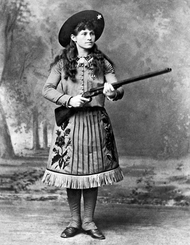 portrait-of-annie-oakley-american-school.jpeg