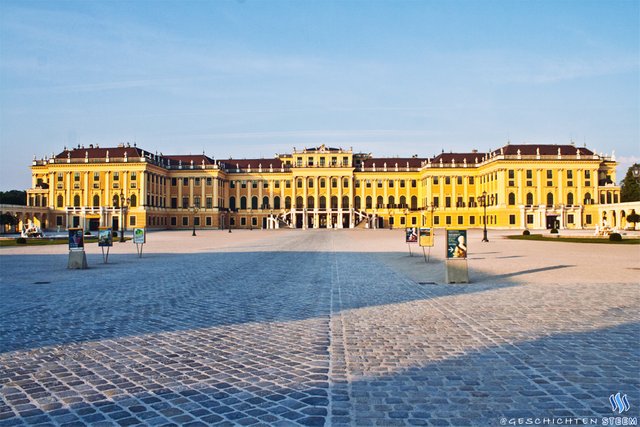 schönbrunn-ohne-menschen.jpg