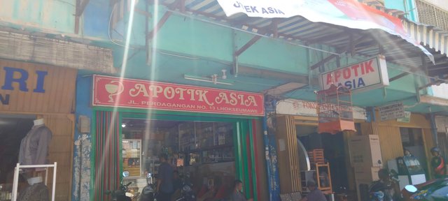 apotik asia.jpg