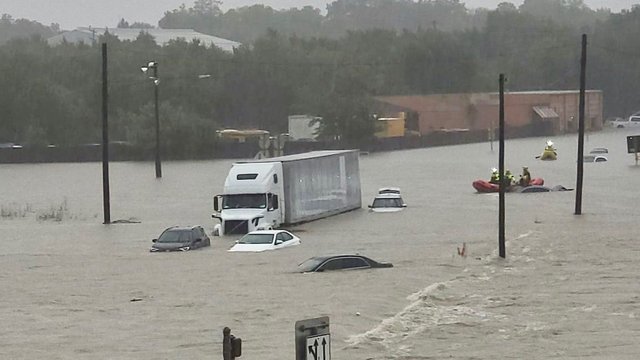 Dallas-flooding_2022-Cropped-2.jpg.optimal.jpg