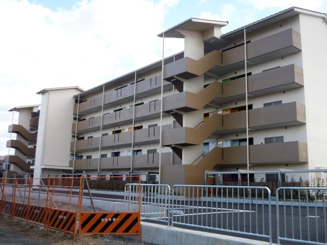 Utoro_new_apartment.jpg