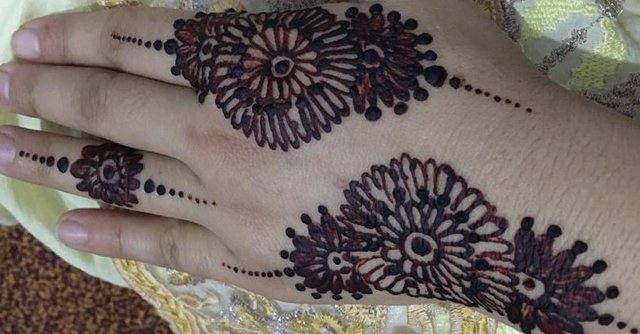 mehndi (2).jpg