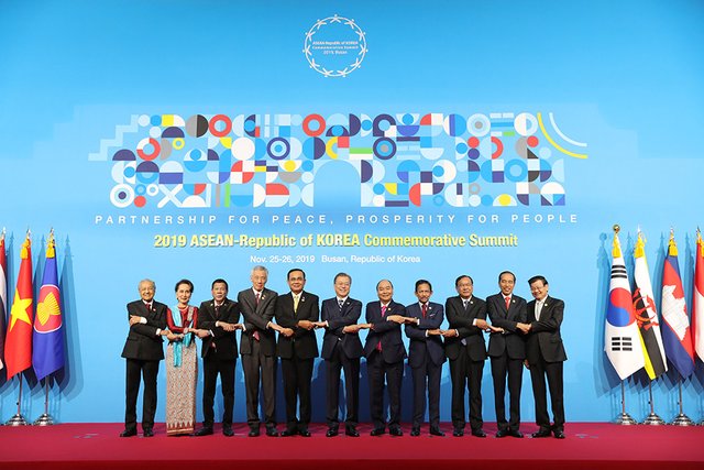 kominfo-setkab-KTT-ASEAN-ROK-Commerative-Summit.jpg