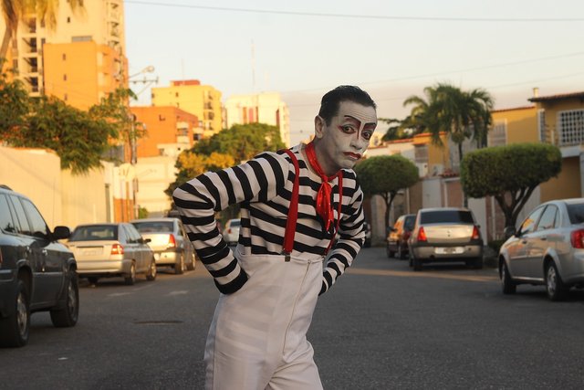 mime-4871673_1280.jpg