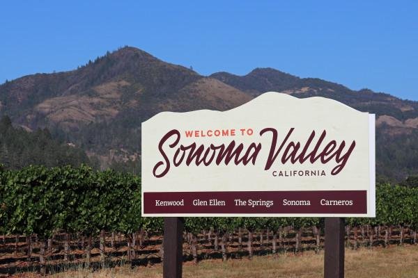 WelcomeSonoma_Sign_5FC38944-CCA6-4EDE-85E9E9DCF6051EB7_e61f5452-5f47-4ee9-9b573182f2ebd46f.jpg