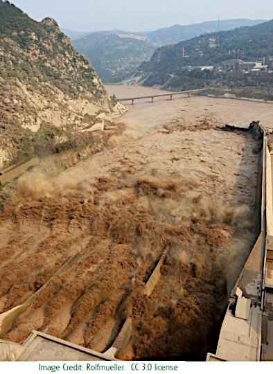 Sanmenxia dam_silt_flushing 3.0 credit Rolfmueller.jpg