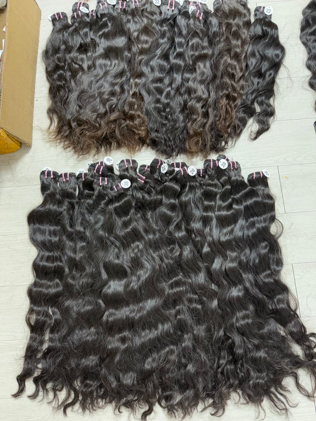 Raw Indian wavy hair bundles (1).jpeg