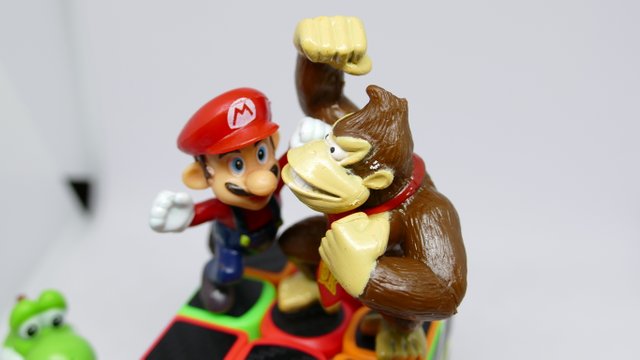 Mario Punches DOnkey Kong.JPG