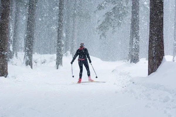 depositphotos_64249663-stock-photo-cross-country-skiing-in-bad.jpg