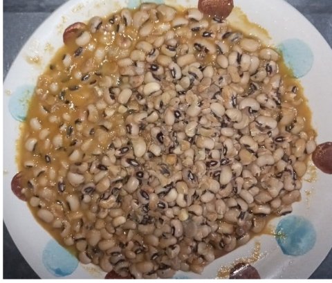 Food Or Snacks_20250517_164356_1.png