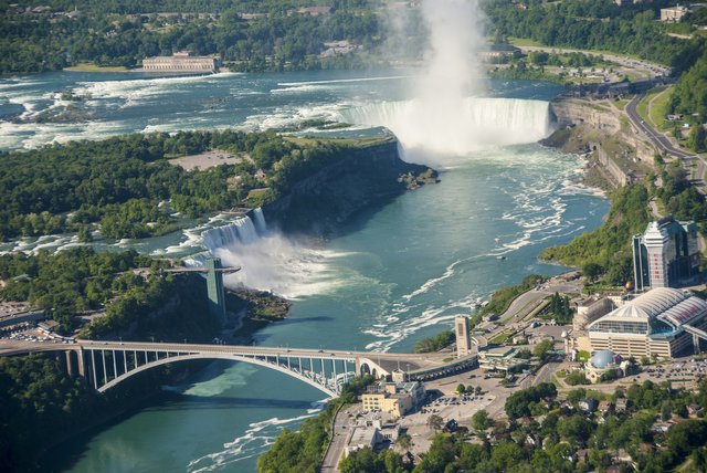 niagara-1459676_1920.jpg