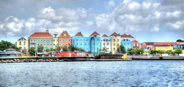 willemstad-906112_1280.jpg