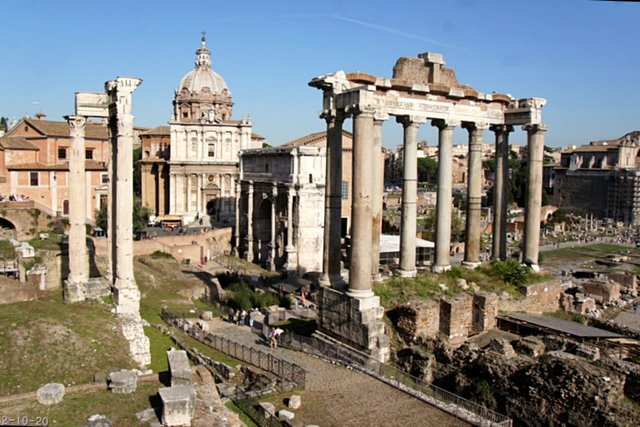 EU121020-220643.jpg