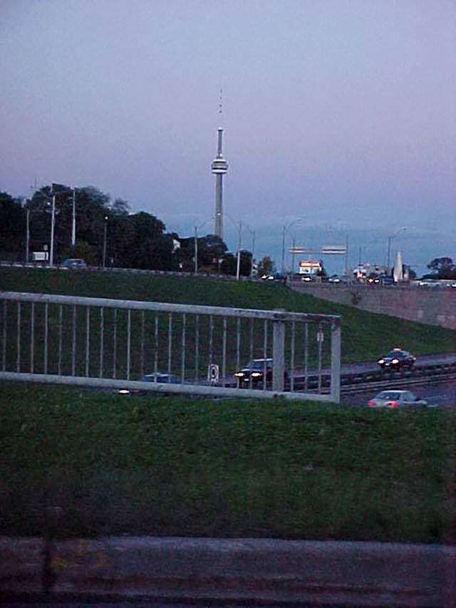 CN-Tower-7x.jpg