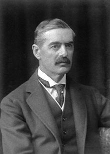 220px-Neville_chamberlain1921.jpg