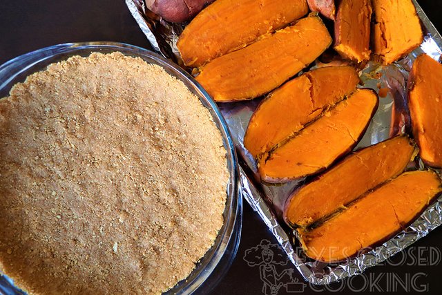 EyesClosedCooking-SweetPotatoPie---02.jpg