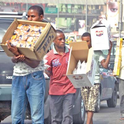 exclusive-the-marriage-between-poverty-and-street-hawking-in-lagos.jpg