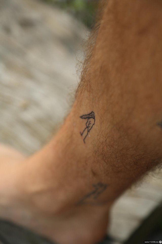 handpoke_tattoo_black_ignorantstyle_tatuaz_1.jpg