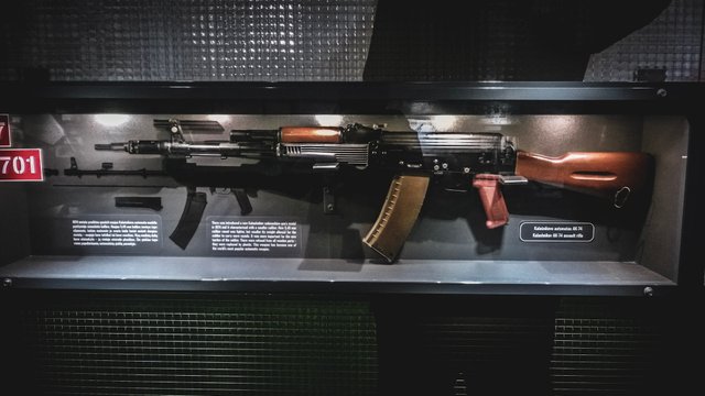 ak-74-exposition-in-cold-war-museum.jpg