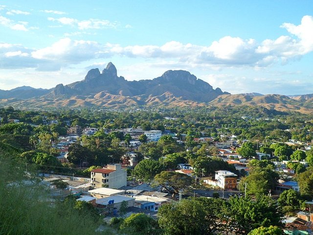 SAN_JUAN_DE_LOS_MORROS_-GUARICO_02.JPG