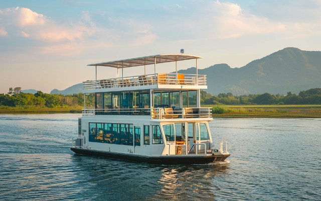 Water Bus Market Report.jpg