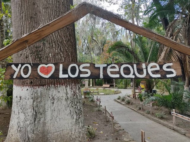 Entrada del Parque Gutavo Knoop, Los Teques.