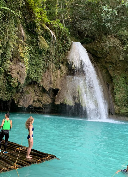 kawasan falls in badian cebu6.png