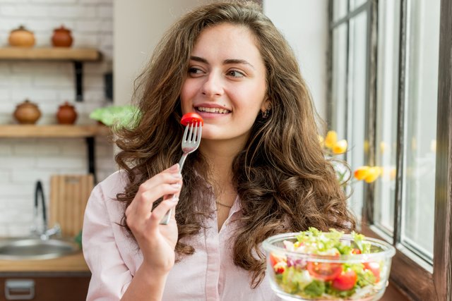 brunette-woman-eating-salad (1).jpg