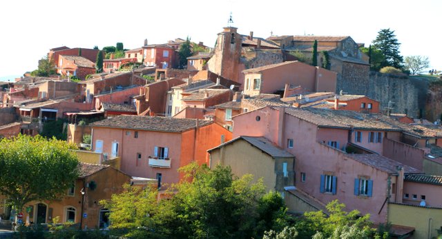 roussillon_41302598950_o-min.jpg