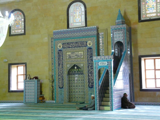 mosque-64989_1920.jpg