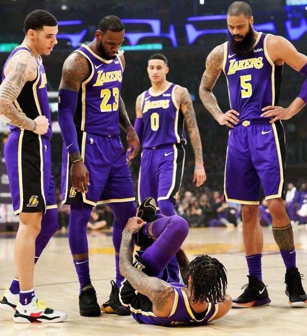 Lakers 1.jpg