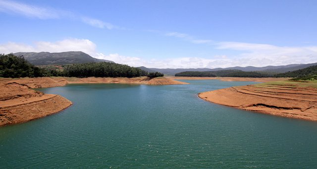 avalanche-lake-ooty.jpg