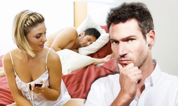 cheating-wife-husband-micro-cheating-932368.jpg