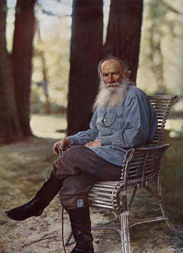 L.N.Tolstoy_Prokudin-Gorsky.jpg
