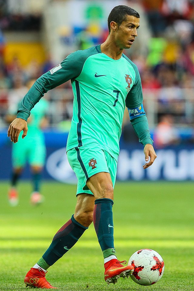 Cristiano_Ronaldo_2017.jpg