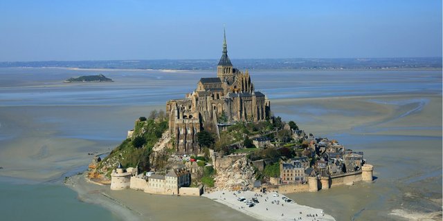 Mont-Saint-Michel-1050x525.jpg