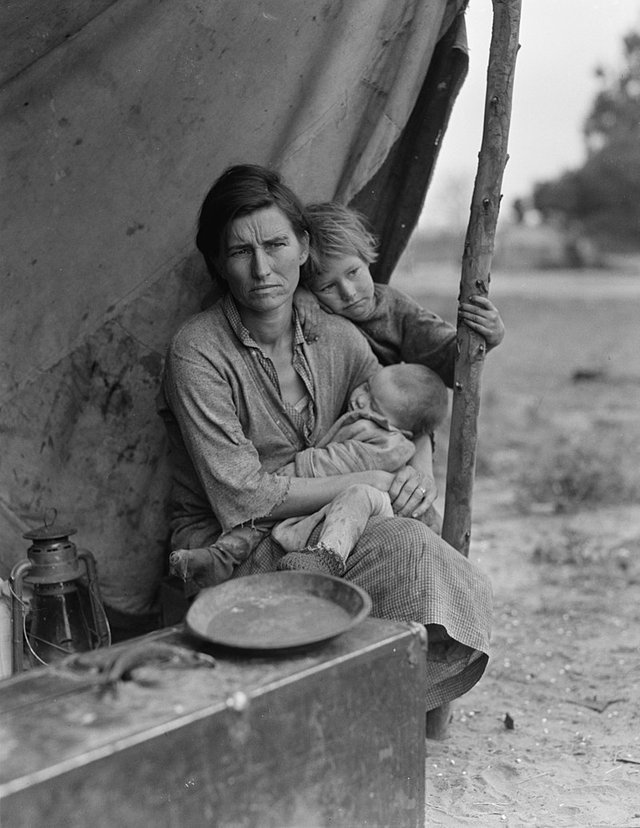 800px-Migrant_Mother_sequence_by_Dorothea_Lange,_8b29525u.jpg