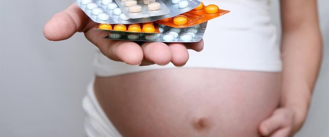 KKH - CH-27 - Pregant Lady with Medicine - Safe medication.jpg