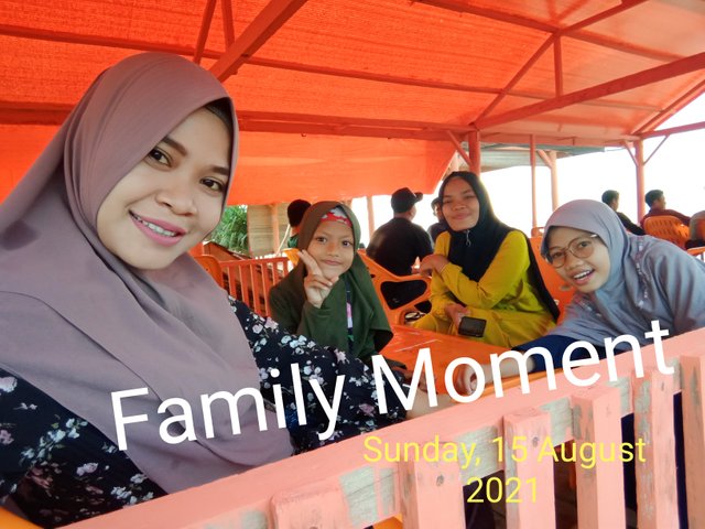 Familymoment.