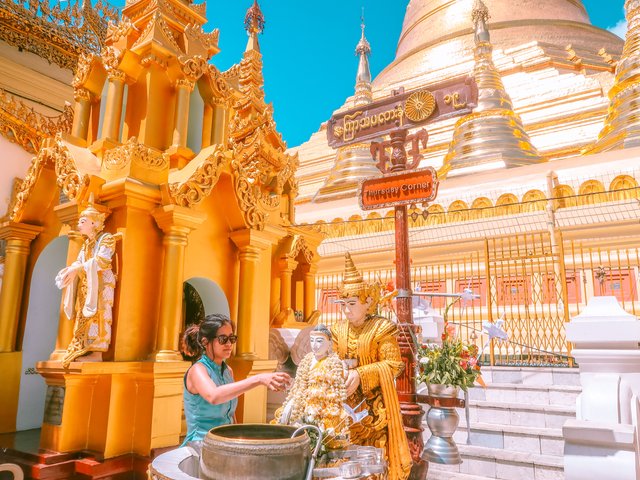 shwedagon pagoda yangon myanmar9.jpg