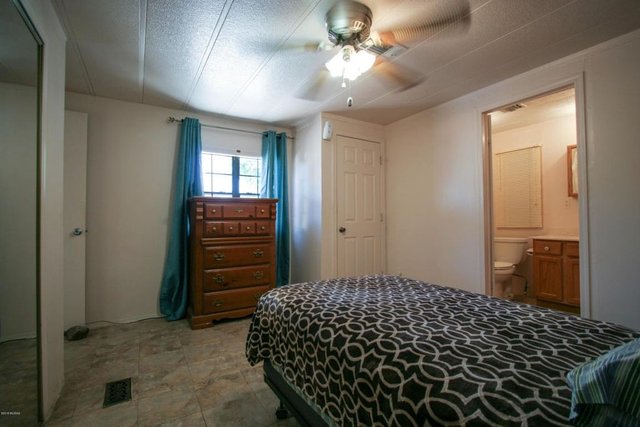 Master Bedroom.jpg