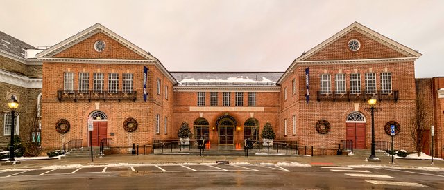 National_Baseball_Hall_of_Fame_and_Museum,_Cooperstown,_NY.jpg