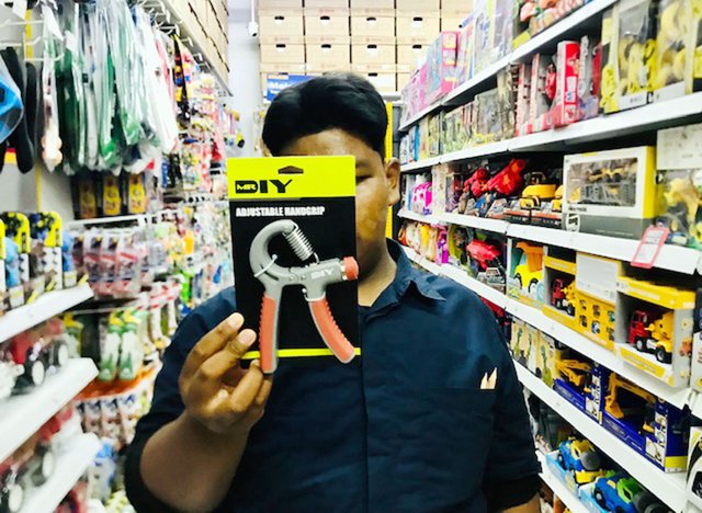 Mr DIY Krueng Geukueh_01.jpg