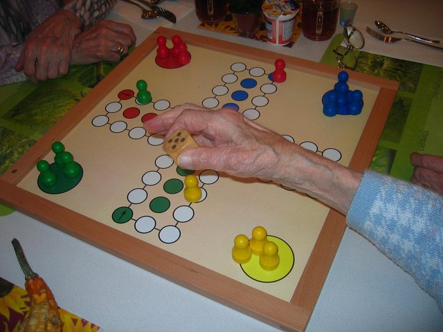 play-141679_1280.jpg