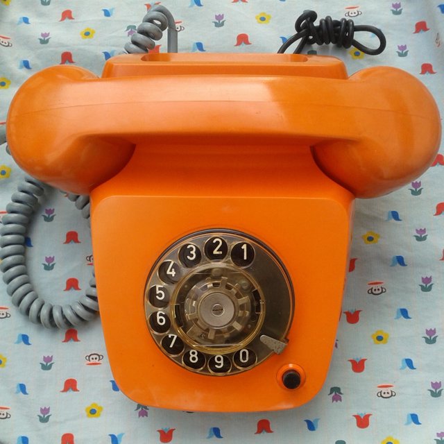 telefono-antiguo-vintage-naranja-barato-barcelona.jpg