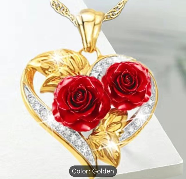 Creative Exquisite Rose Heart.jpg