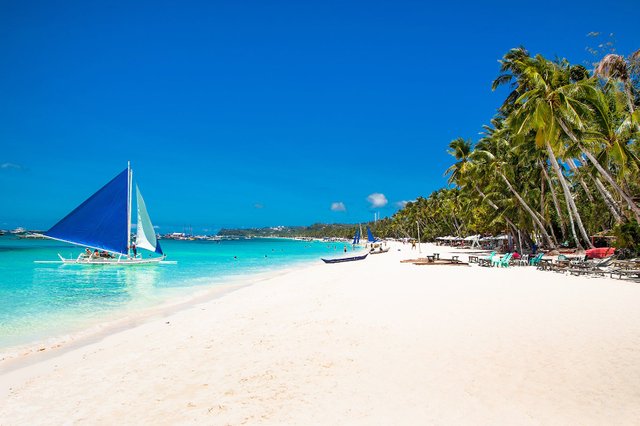 boracay 1.jpg