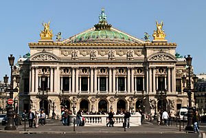 300px-Paris_Opera_full_frontal_architecture,_May_2009_sky.JPG