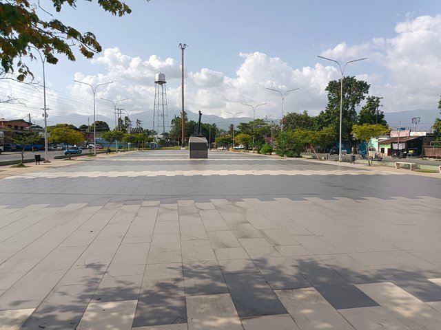 1000565191.jpg